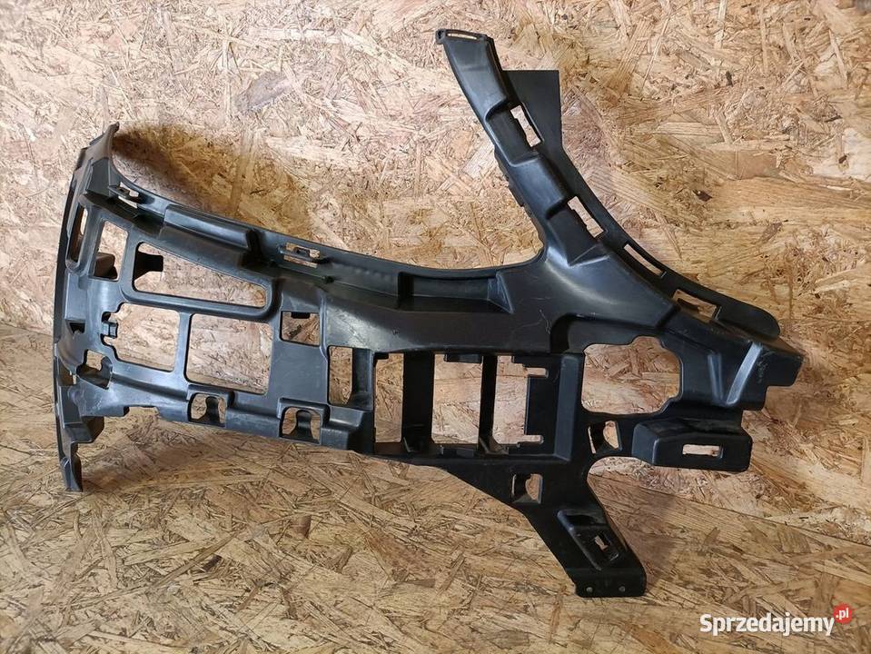 MERCEDES CKLASA W205 14 ŚLIZG ZDERZAKA PRAWY sprzedam