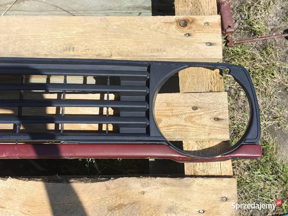 Grill przedni na dwie lampy golf II MK2 osobowe Inczew