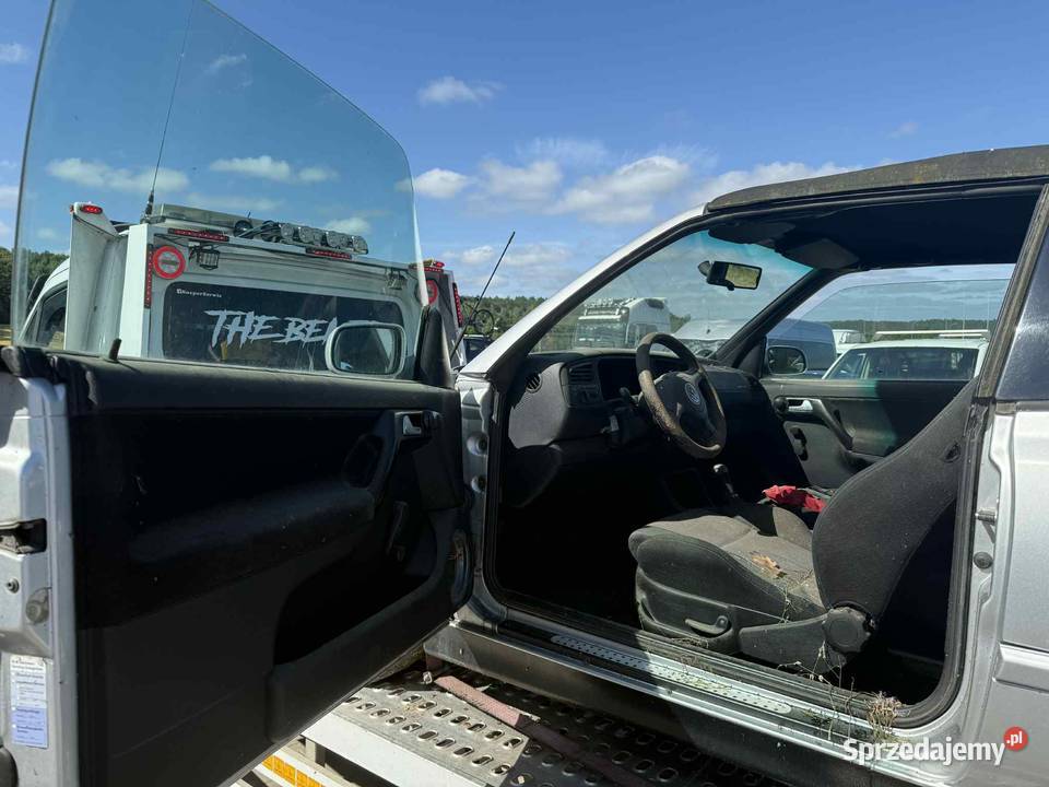 Syndyk sprzeda Volkswagen Golf Cabrio manualna Golf Tczew