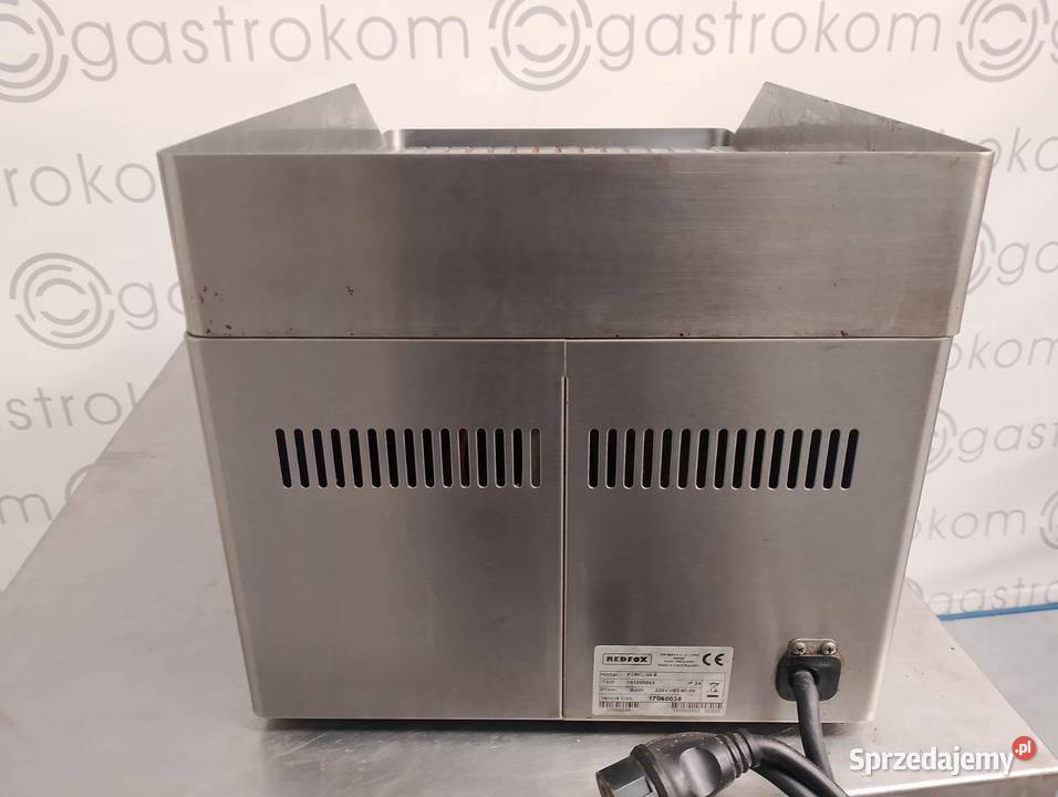 Płyta grillowa ryflowana z linii Redfox FTRC30E