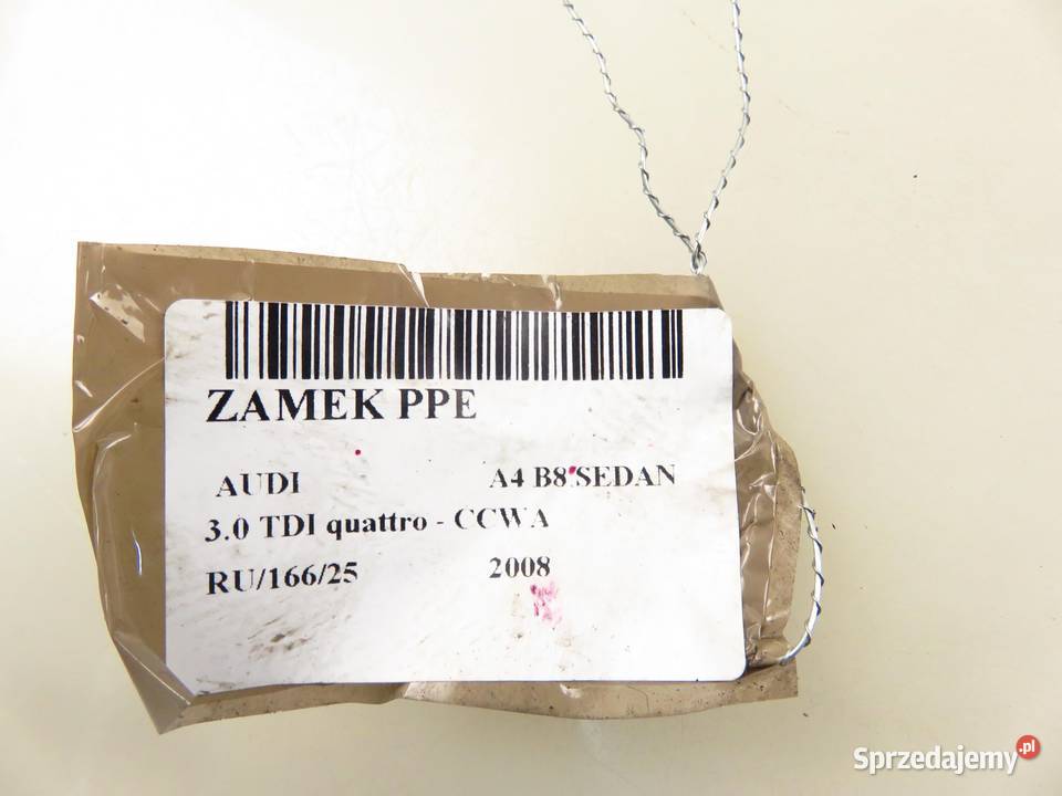 ZAMEK PRAWY PRZEDNI AUDI A4 B8 SEDAN 8J1837016A
