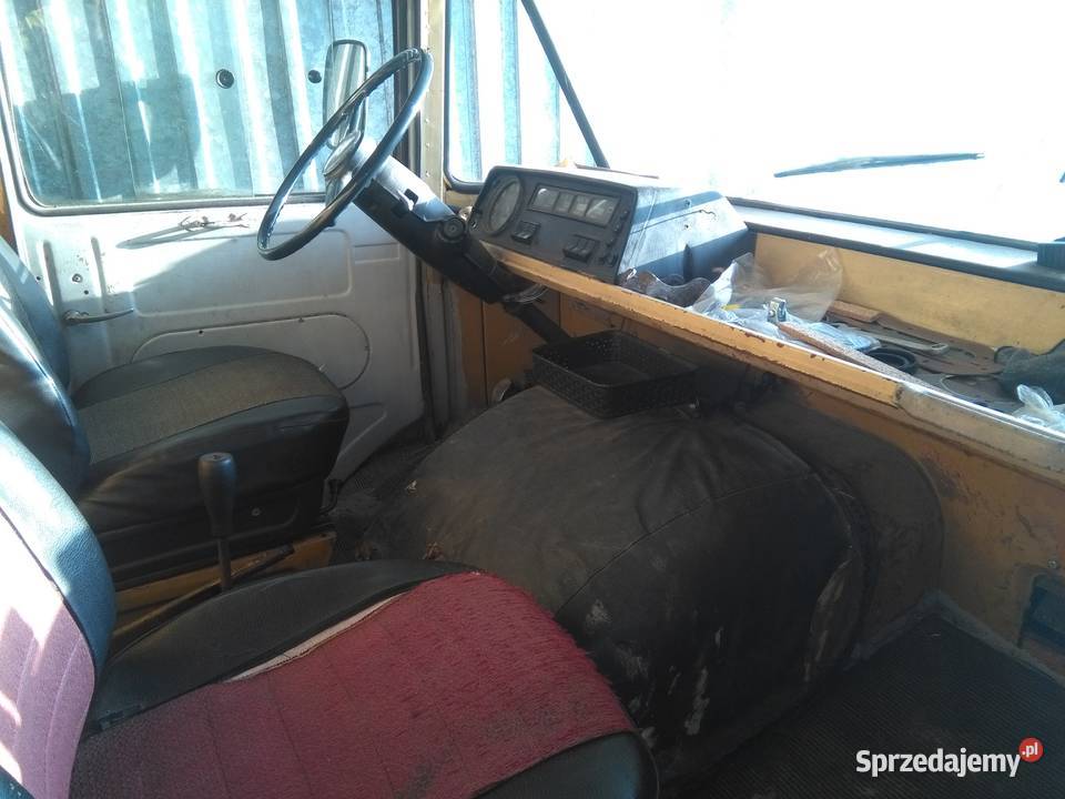 Sprzedam Żuk skrzyniowy S21 na masie benzyna