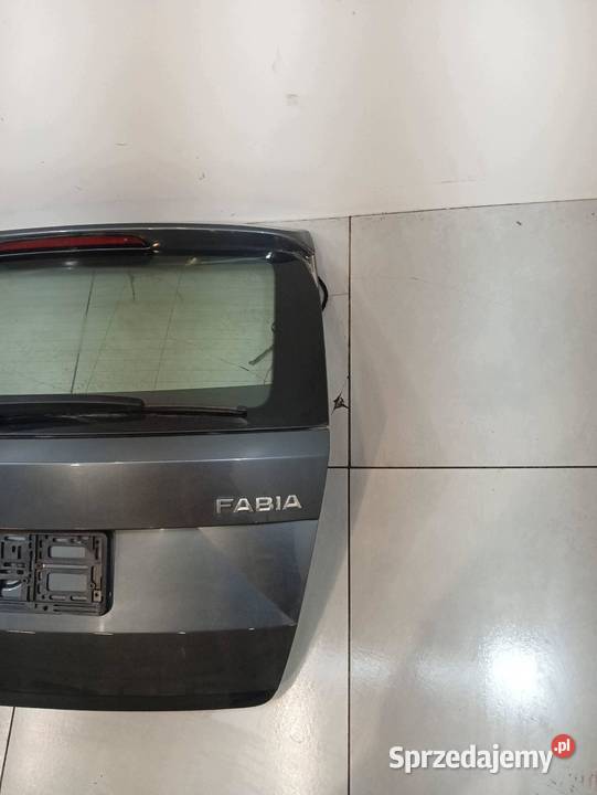 KLAPA TYŁ KOMBI SZYBA KAMERA LF7Y Skoda Fabia Rok produkcji 2019