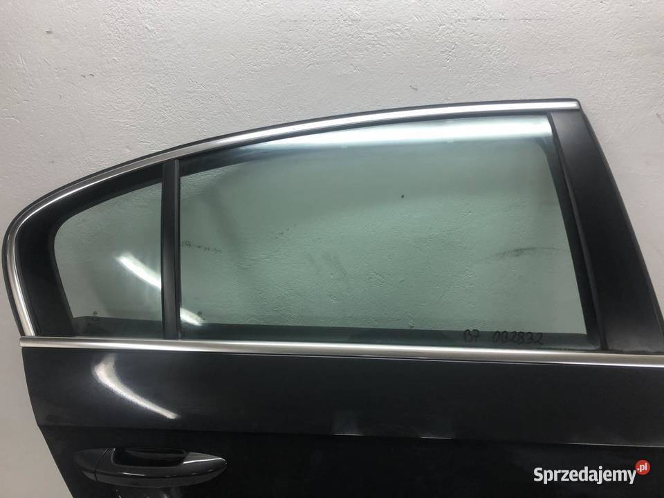 DRZWI PRAWY TYŁ SEDAN LI7F VOLKSWAGEN PASSAT B7 osobowe Drzwi