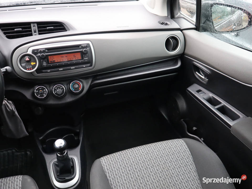 Toyota Yaris 10 VVTi isofix Katowice