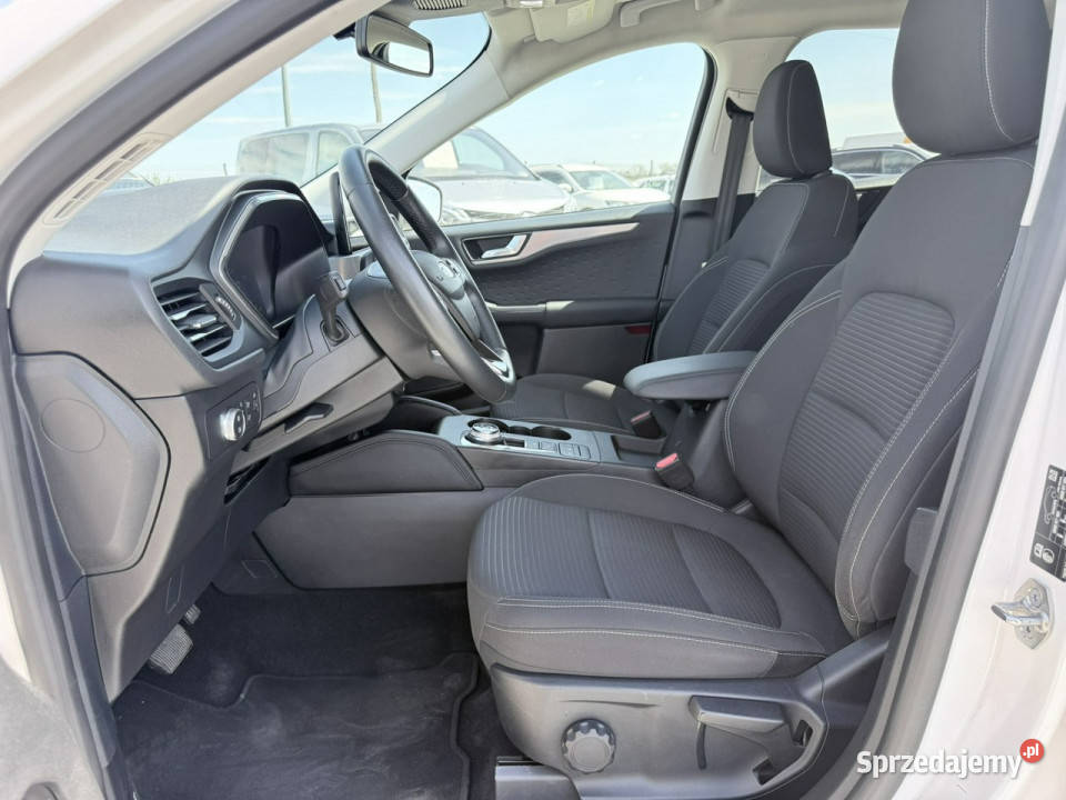 Ford Kuga 25 16V Duratec CVT Hybrid 2021r 95 lakier metallic Wojkowice