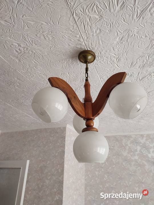 Żyrandol i lampka boczna stan b