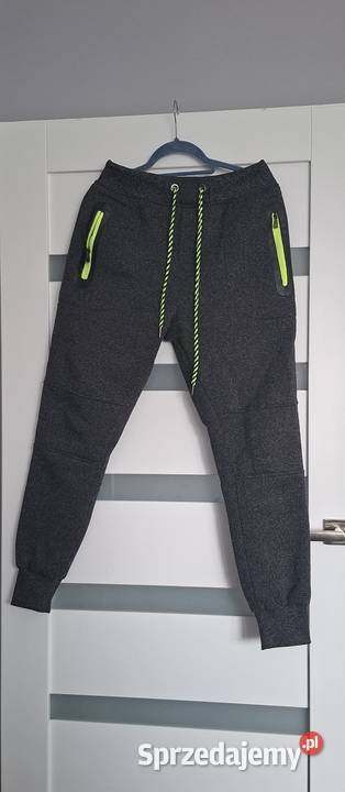 Spodnie dresowe dresy męskie TC M Rozmiar M Odzież sportowa sprzedam