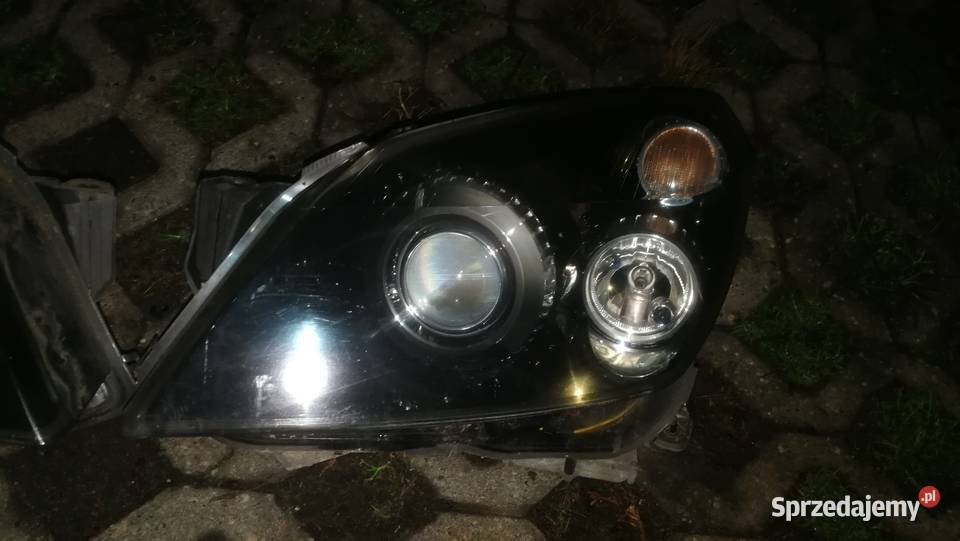 Reflektor Xenon skrętny lewyprawy Opel Astra H 3 Nakło Śląskie