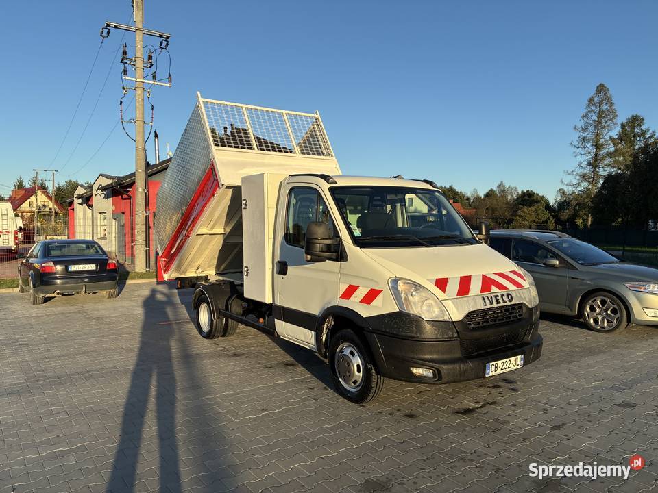 Iveco Wywrotka Wywrot Klima stan b Rok produkcji 2012 Iveco podkarpackie