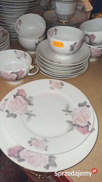 Patera na nodze KPMG Syg z lat 19041927
Subtelna Porcelana i szkło Gdańsk