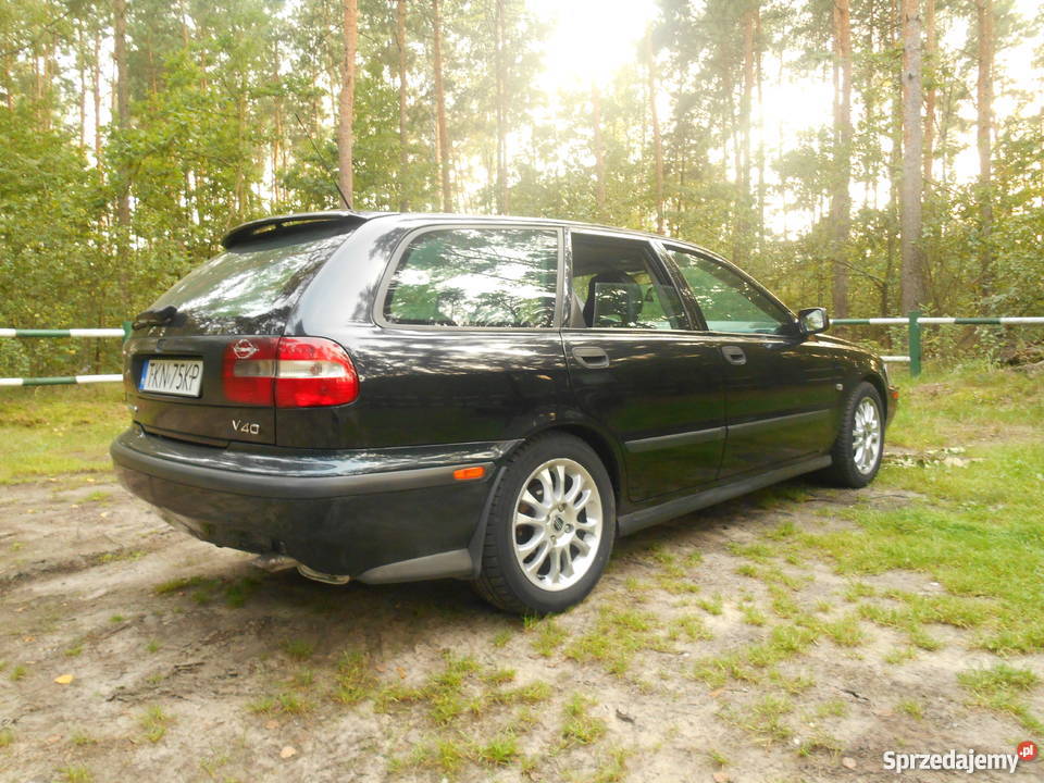 volvo v40 1,9 diesel 2002r Radom Sprzedajemy.pl