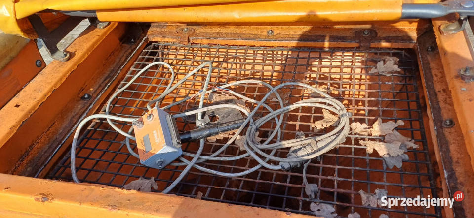 Rozsiewacz soli piasku RAUCH AXEO 21 2012 r 8 m Izabelin sprzedam