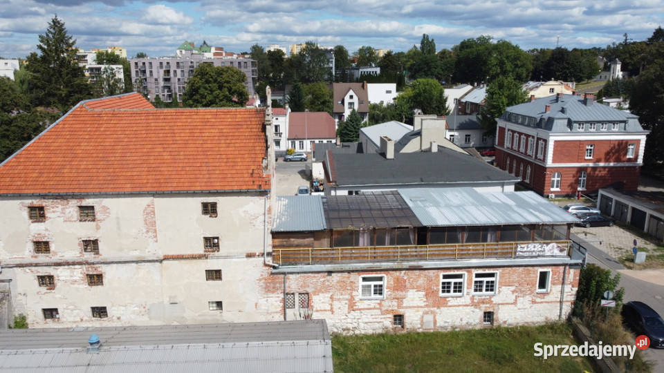 Zabytkowy Budynek Spichlerza w Puławach lubelskie Puławy