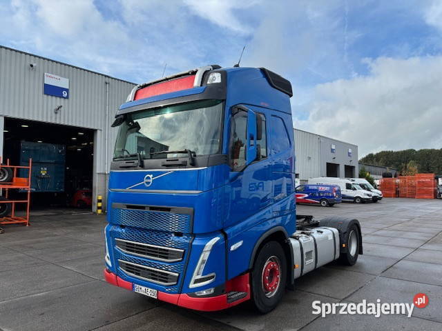 VOLVO FH500 Nowy model granatowy Warszawa
