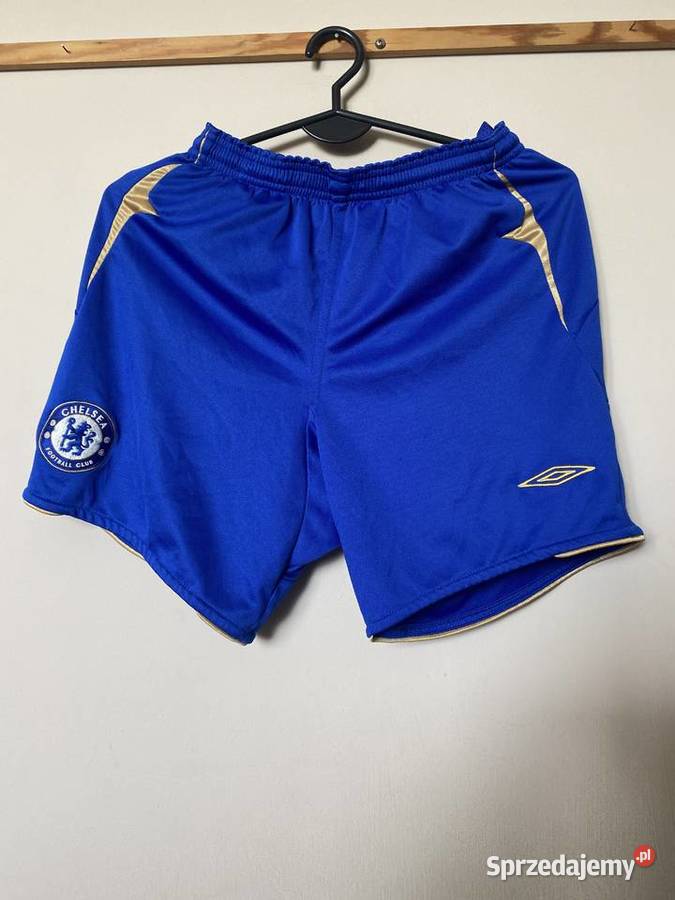 Krótkie spodenki CHELSEA F.C. - Umbro - S - OKAZJA