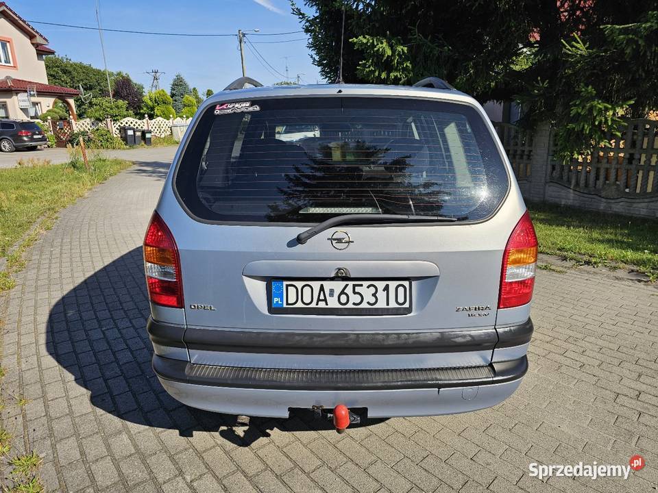 Opel Zafira A 18 Benzyna 7 Osób Hak 2 Komplety dolnośląskie Oława sprzedam