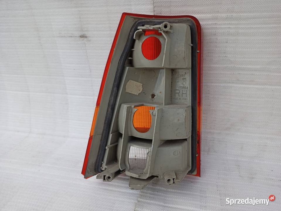 Opel Kadett E lampa tył tylna prawa oryginał osobowe Sieradz