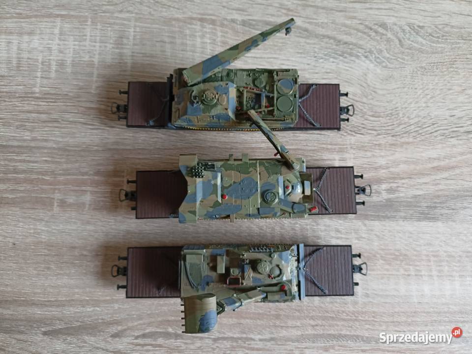 6 wagonow z pojazdami wojskowymi skala HO nowe lubelskie Lublin