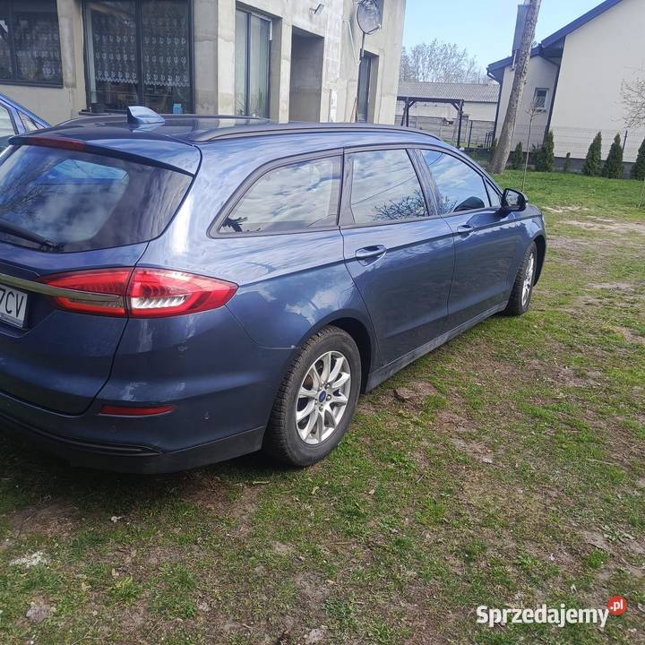 Ford mondeo 20 150 2021 niebieski sprzedam