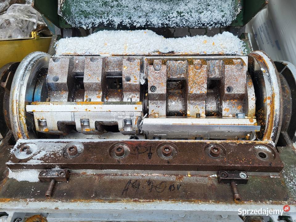 Młyn do tworzyw sztucznych z odciągiem tworzywa Białogard