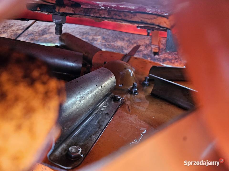 Rozsiewacz nawozów wapna soli motyl nieuszkodzony Proszowice