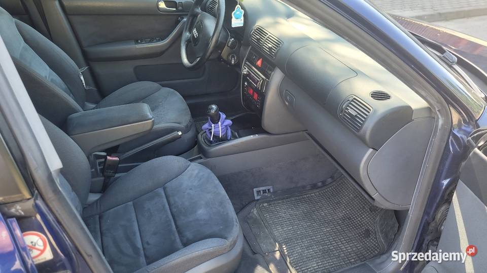 Audi a 3 5drzwi 16 benzyna z hakiem Hajnówka