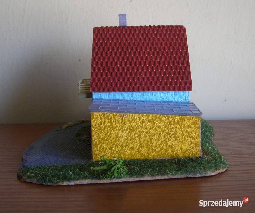 Domek na makietę 26 kolejka skala TT Łódź