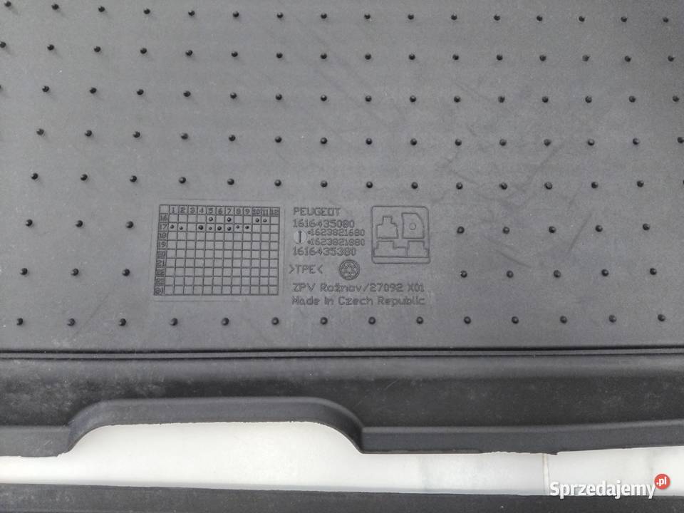 Peugeot 3008 oryginalne dywaniki gumowe Ostroróg