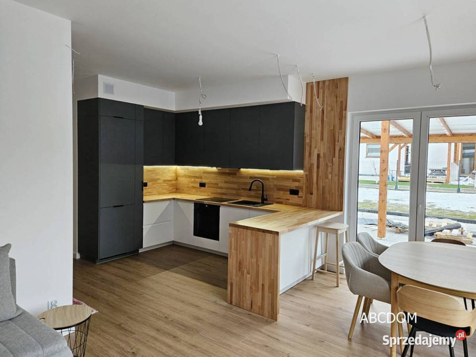 Nowy wykończończony dom 5 pokoi działka 47 ara Sprzedaż Kobylany sprzedam