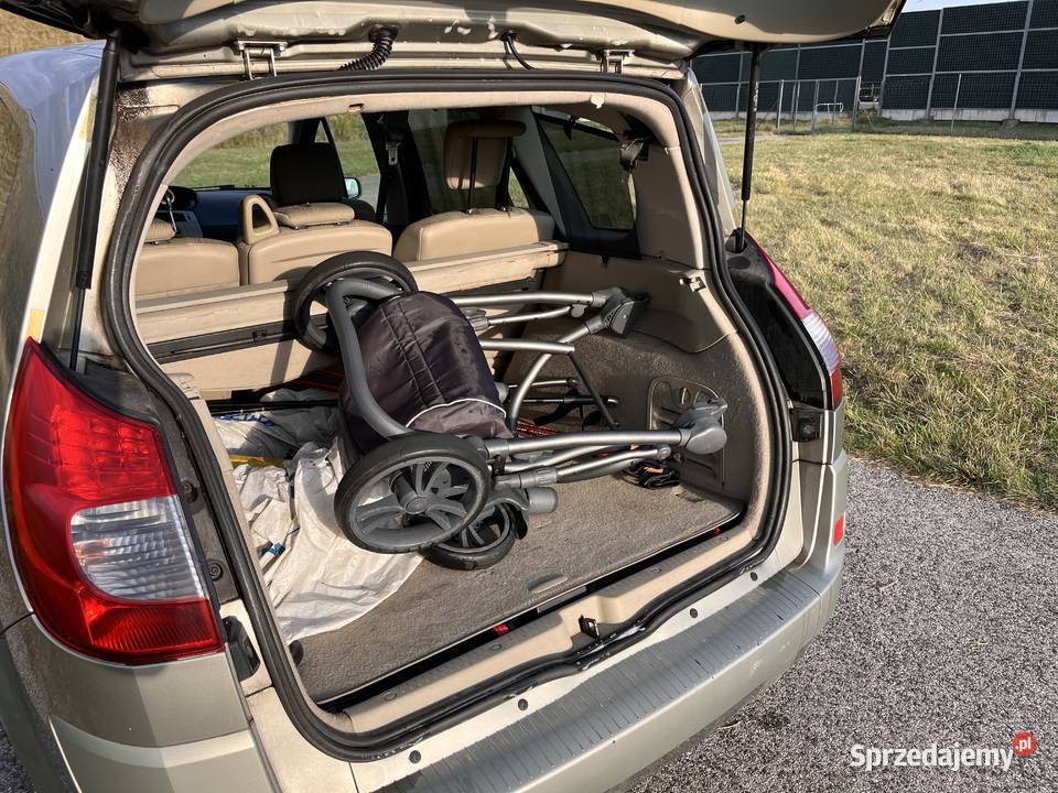 Renault Grand Scenic II 19 dCi 131