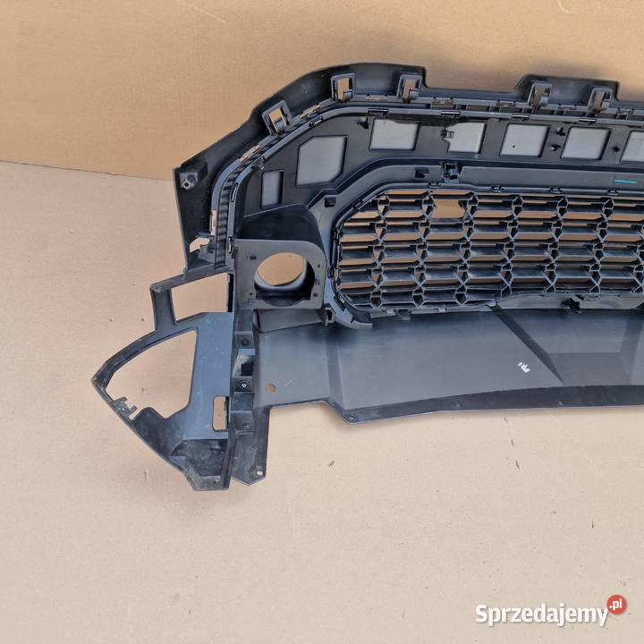 DACIA DUSTER III ZDERZAK PRZÓD 620849896 Bieleń