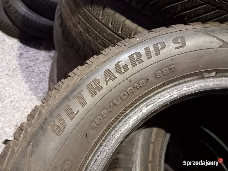 Sprzedam opony zimowe Godyear 18560 15tki