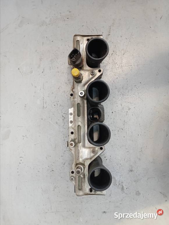 Kolektor ssący VW 20 FSI 03D133209S sprzedam