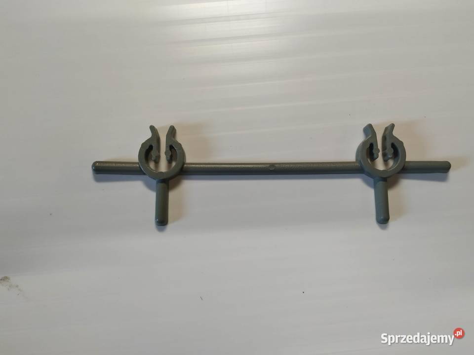 Strzemiona plastikowe do podmurówki dystans Poznań