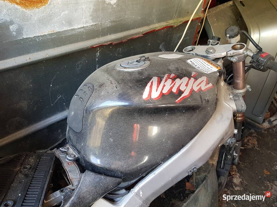 Kawasaki ninja Zx7r części Rzeszów