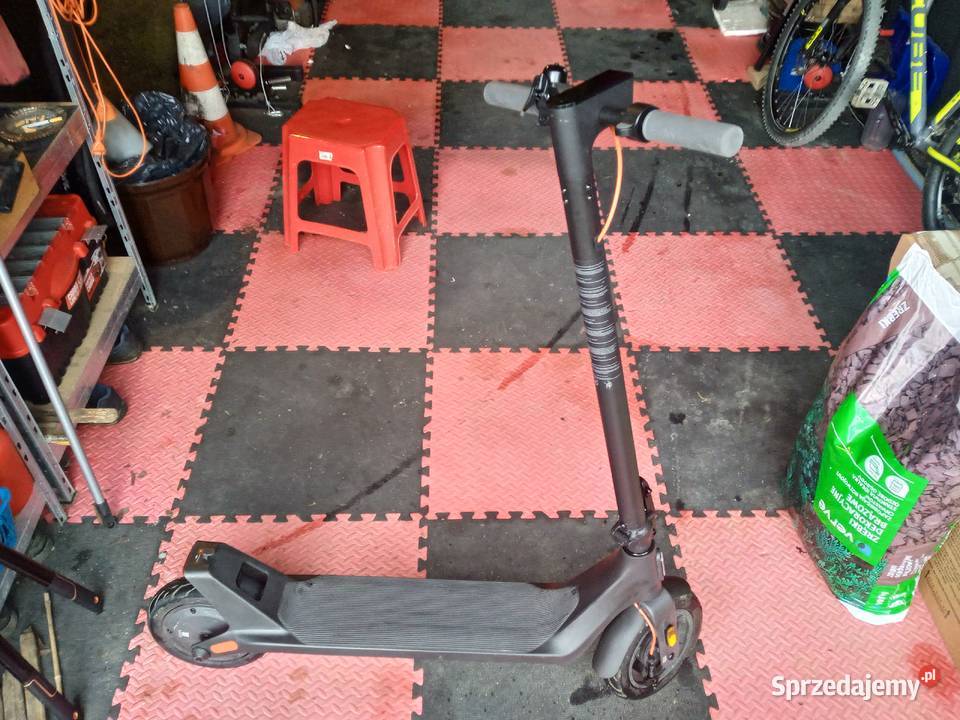 Hulajnoga elektryczna Xiaomi 4Pro Hulajnogi elektryczne Rzeszów sprzedam