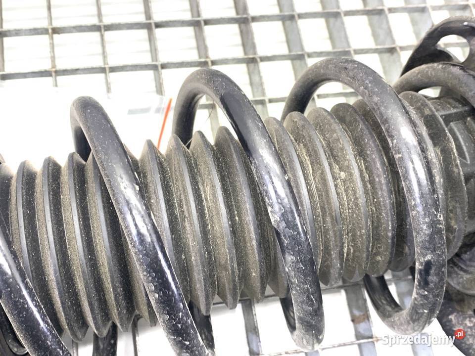 AMORTYZATOR LEWY PRZÓD ZE SPRĘŻYNĄ LEXUS LBX 15 sprzedam