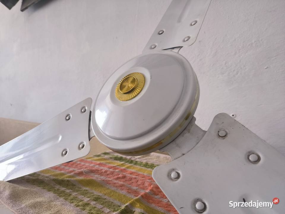 SPRZEDAM Wiatrak wentylator sufitowy 2 sztuki Wojcieszyn