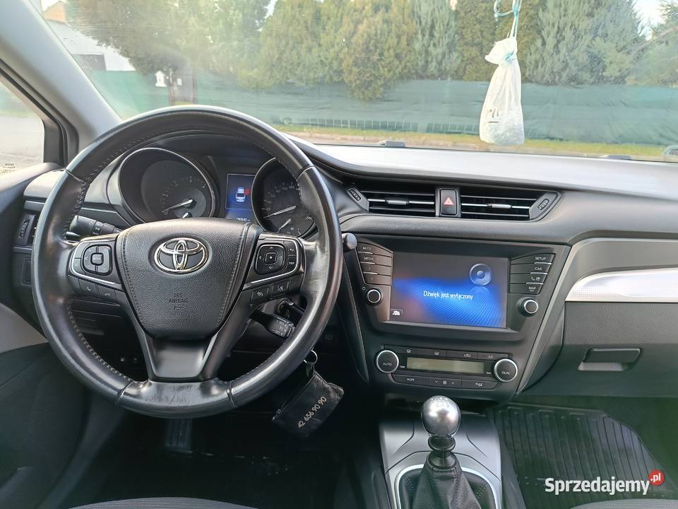 TOYOTA AVENSIS Chełm