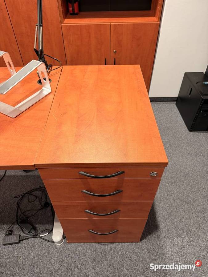 Zestaw mebli biurowych ABM biurka regał szafa Kraków