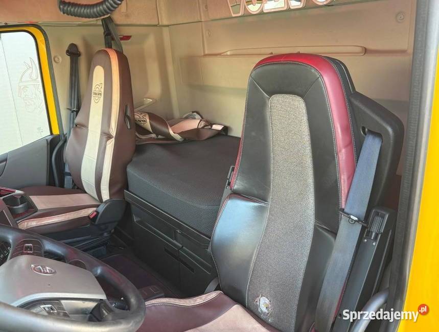 Ciagnik siodlowylowdeck mega Volvo automatyczna sprzedam