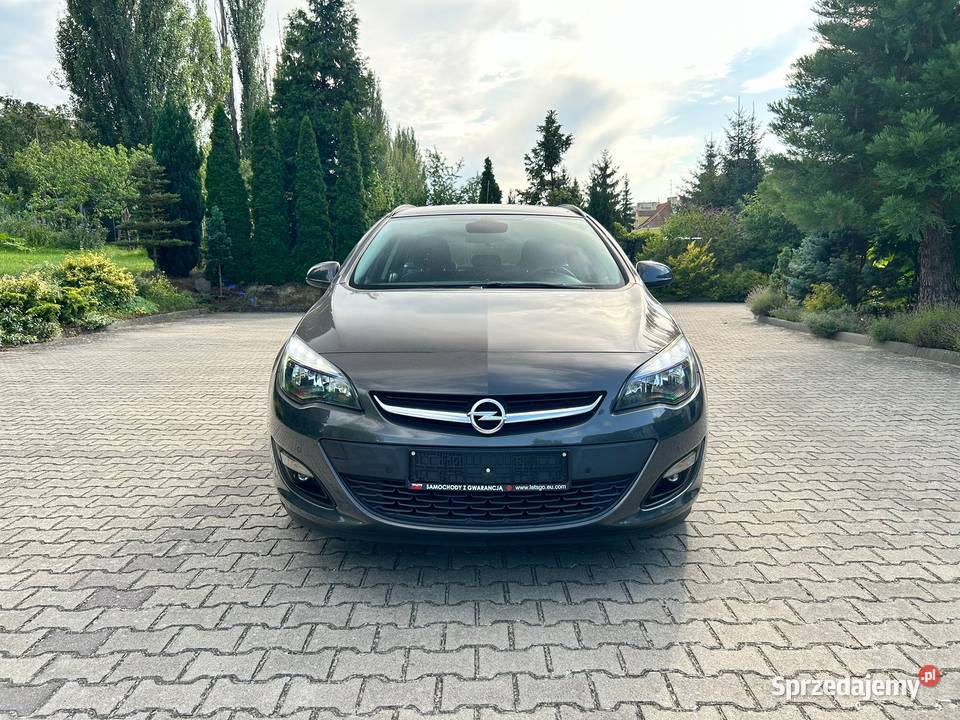 Opel Astra 16 CDTI Pierwsza rej 2014 Bogate 1598cm3 zachodniopomorskie Szczecin sprzedam