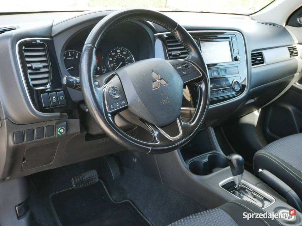 Mitsubishi Outlander 24 170 Eu6 Gaz LPG 4x4 SAWC Rok produkcji 2016 Goczałkowice-Zdrój