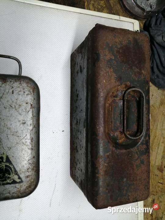 Metalowe pudełka z czasów PRL Drążdżewo Nowe