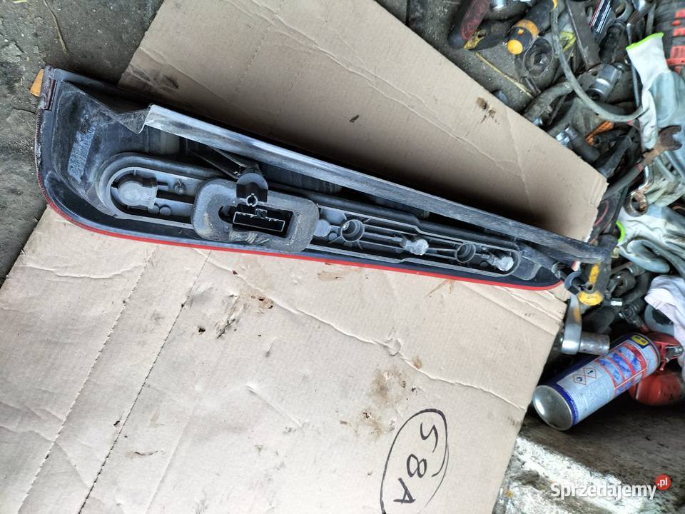 FORD FOCUS C MK1 2004 LAMPA TYŁ TYLNA LEWA WKŁAD Lampy tylne Kamień-Kolonia