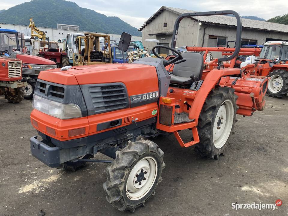Traktor Kubota GL200D Skała