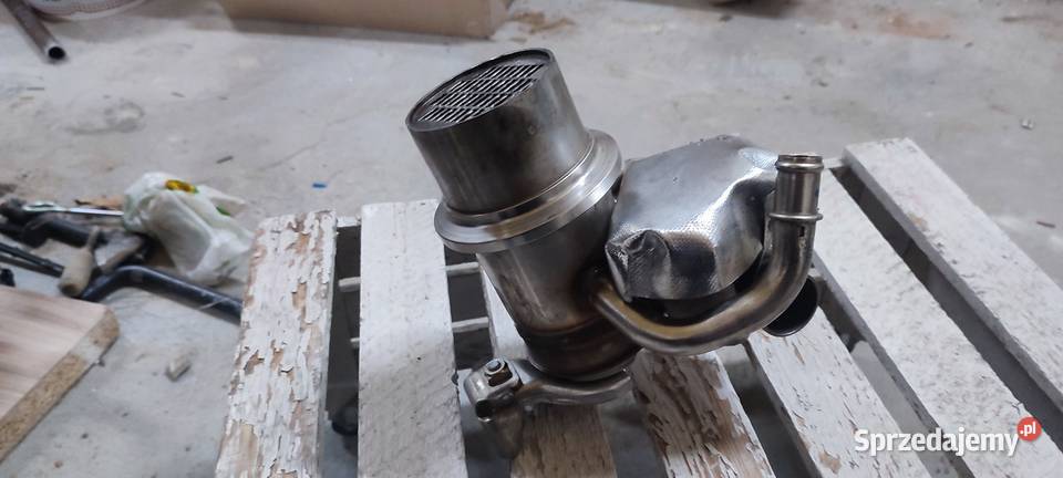 Volkswagen OE 04L131512AJ zawór egr chłodniczka osobowe Silniki i osprzęt Słomowo