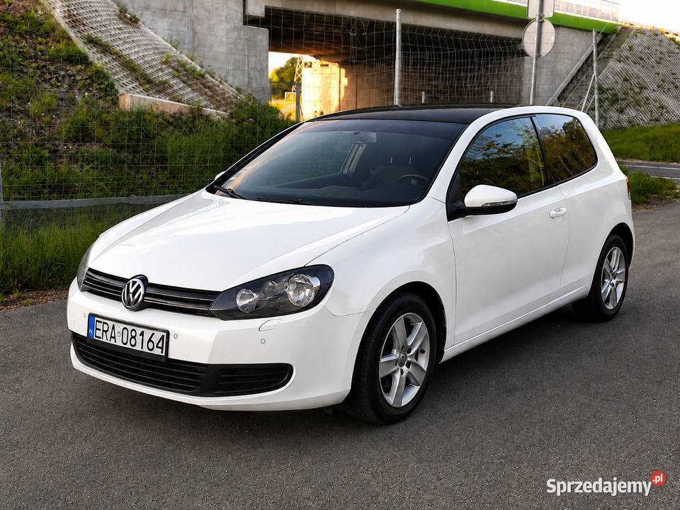 Volkswagen Golf 6 VI 14 Benzyna Grzane Fotele śląskie Poręba sprzedam