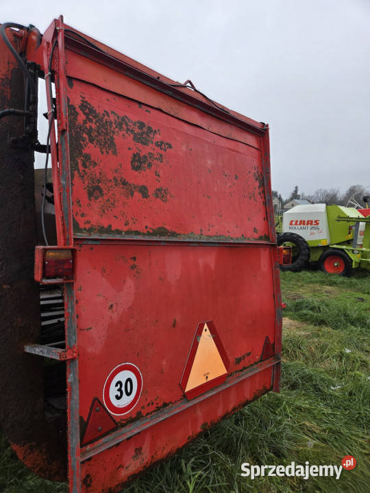 Rozrzutnik obornika GILIBERT HELIX 6 PRO 8 m3 Chmielew